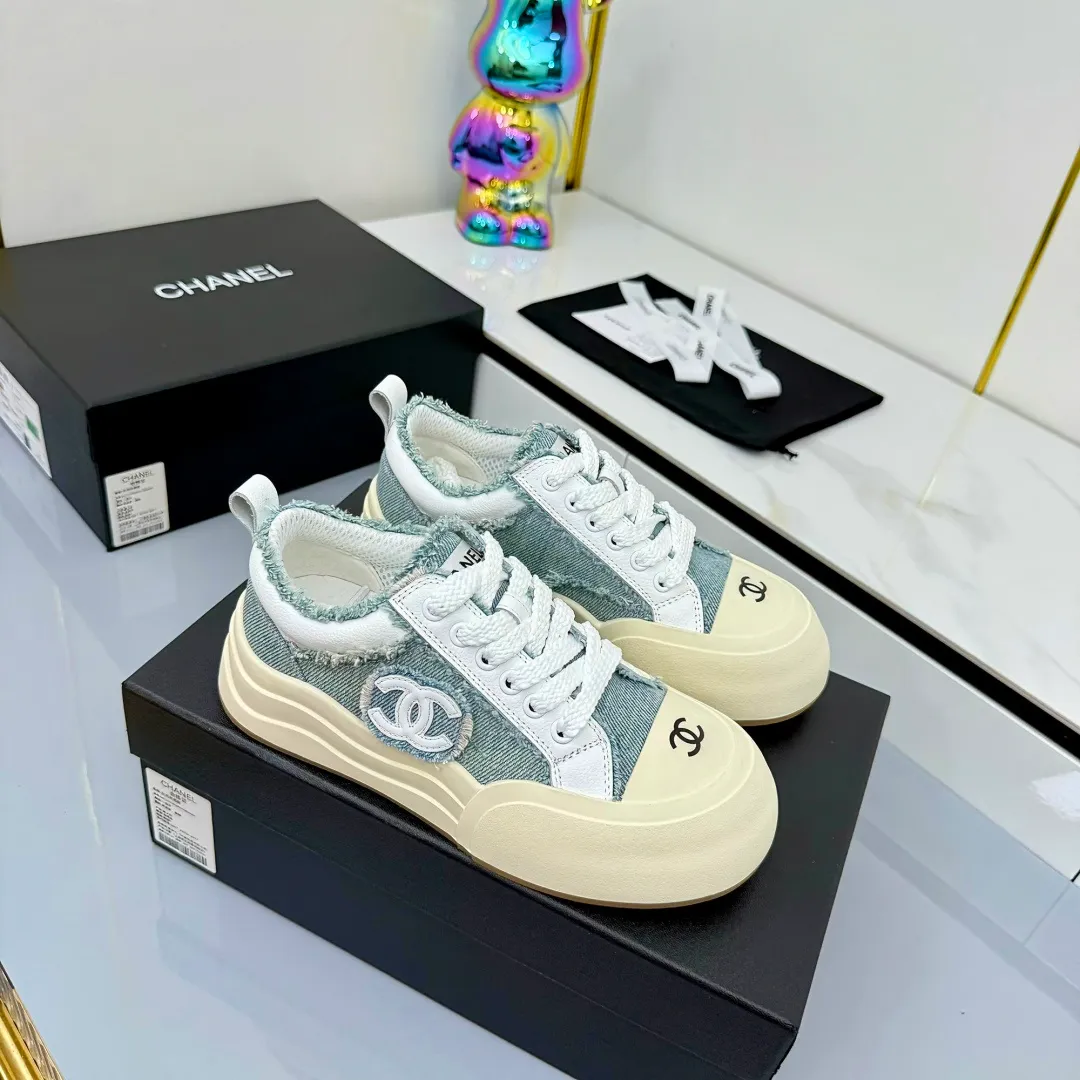 👟👟Ex-factory price 620👟👟 Chanel bread shoes ~ original calfskin panda shoes Chanel 25C latest hot style panda black and white sports shoes casual sneakers Xiaoxiang hot item classic black and white panda color coco girls must pay Fabric: original custom mixed sheepskin lining: original imported breathable mesh lining outsole: Original molded rubber + TPU combination Size: Women's 35-41 Buy now👉